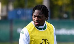 Red Star : Ikanga prolonge son contrat
