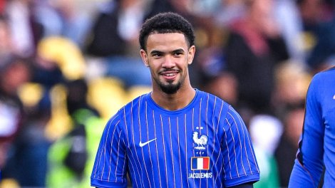Bleus : Zaïre-Emery interdit de bar à Boston
