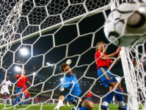 Vieira donne l'avantage aux Bleus Vieira donne l'avantage aux Bleus