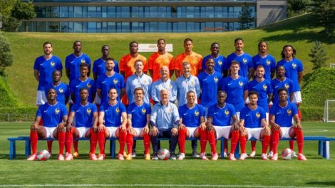 Bleus : Une liste et une photo officielles