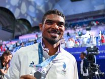 Yannick Borel : médaille d'argent en escrime Yannick Borel : médaille d'argent en escrime