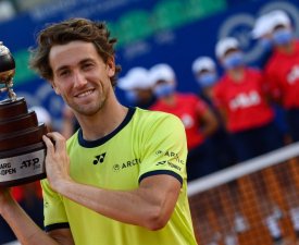 Les étonnants trophées du tennis