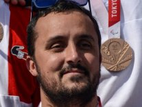 Ludovic Lemoine, Damien Tokatlian et Maxime Valet : médaille de bronze en escrime fauteuil Ludovic Lemoine, Damien Tokatlian et Maxime Valet : médaille de bronze en escrime fauteuil