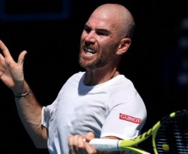 Mannarino : "J'ai pris un petit coup de couteau"