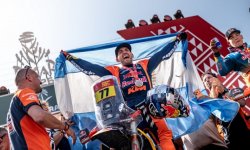 Dakar (motos/E13) : Benavides remporte le Dakar pour deux secondes !