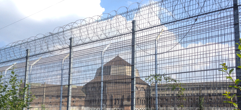 Les prisons françaises infiltrées par des espions