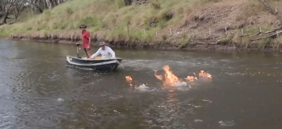 La rivière est en feu, il dénonce la fracturation hydraulique
