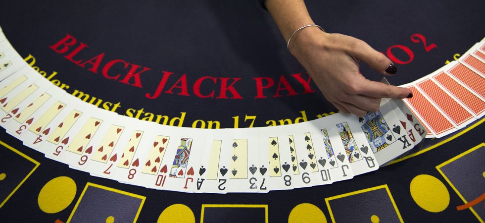 Jura : un braqueur s'empare de 25.000 euros au casino de Salins-les-Bains