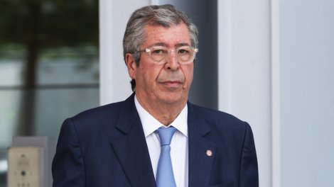 Condamné à 4 ans de prison pour fraude fiscale, Patrick Balkany est immédiatement incarcéré - Actu Orange