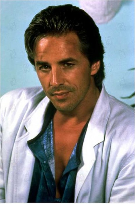 James "Sonny" Crockett, le beau gosse de Floride James "Sonny" Crockett, le beau gosse de Floride