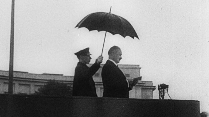 Aux pièges de la République