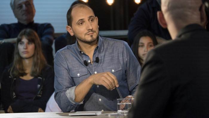 C politique, la suite