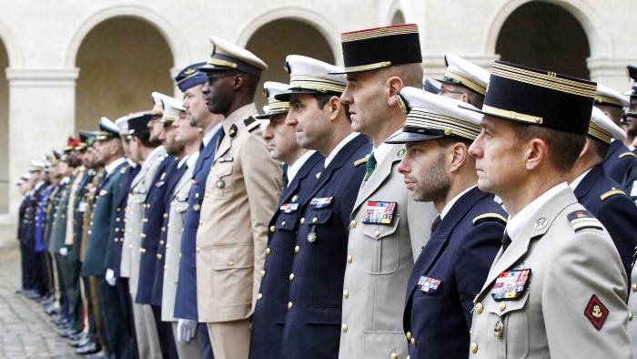 L'école de guerre, l'école des chefs
