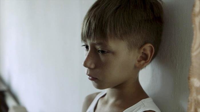 Oleg, une enfance en guerre