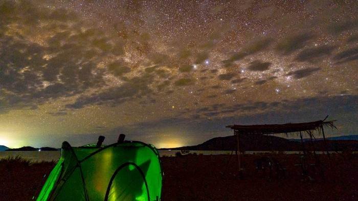 Sous les étoiles
