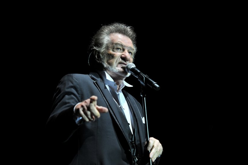 "Il ne rentre pas ce soir" - Eddy Mitchell "Il ne rentre pas ce soir" - Eddy Mitchell