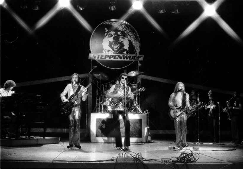 "Born to Be Wild" de Steppenwolf "Born to Be Wild" de Steppenwolf