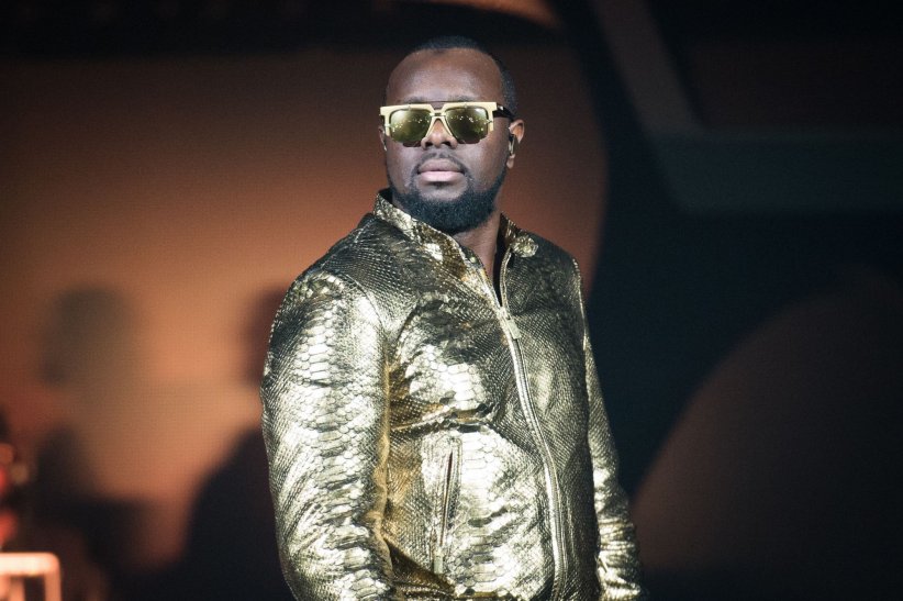 8. Chanson originale : "Sapés comme jamais", de Maître Gims 8. Chanson originale : "Sapés comme jamais", de Maître Gims