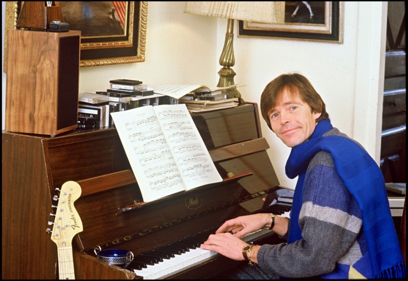 "Just Because Of You" - Pierre Bachelet (1979) "Just Because Of You" - Pierre Bachelet (1979)