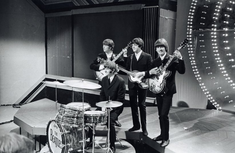 Les Beatles et les Rolling Stones : fausse rivalité ? Les Beatles et les Rolling Stones : fausse rivalité ?