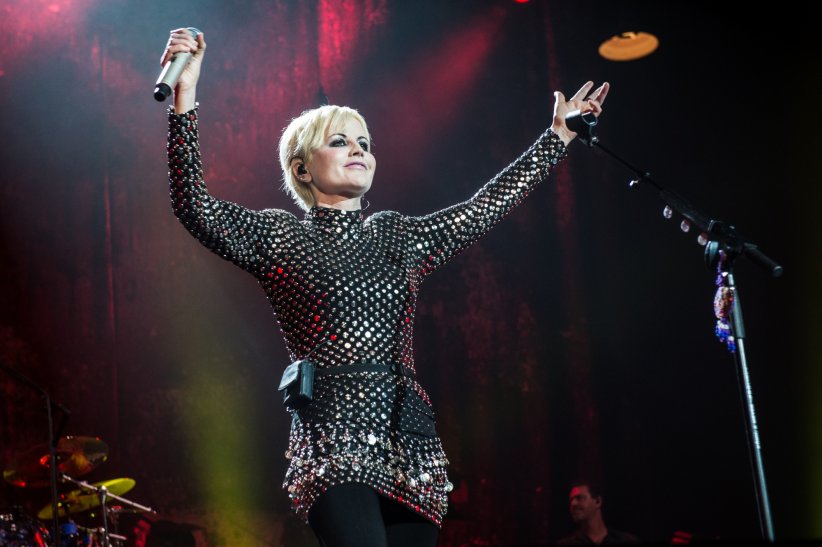 Dolores o'Riordan : l'une des plus grandes voix irlandaises s'est éteinte Dolores o'Riordan : l'une des plus grandes voix irlandaises s'est éteinte