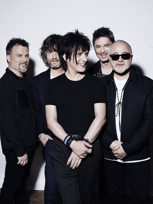 Quand Indochine jongle avec les temps sur "Le Baiser" Quand Indochine jongle avec les temps sur "Le Baiser"