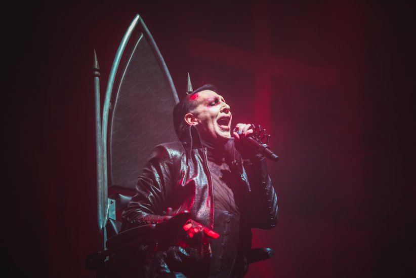 "This is Halloween" - Marilyn Manson "This is Halloween" - Marilyn Manson