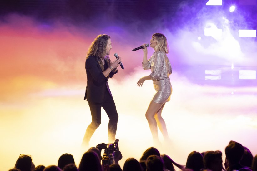 Midi sur novembre : Louane feat Julien Doré (2018) Midi sur novembre : Louane feat Julien Doré (2018)