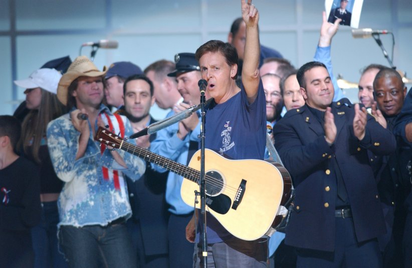 Paul McCartney chante pour New York après les attentats de 2001 Paul McCartney chante pour New York après les attentats de 2001