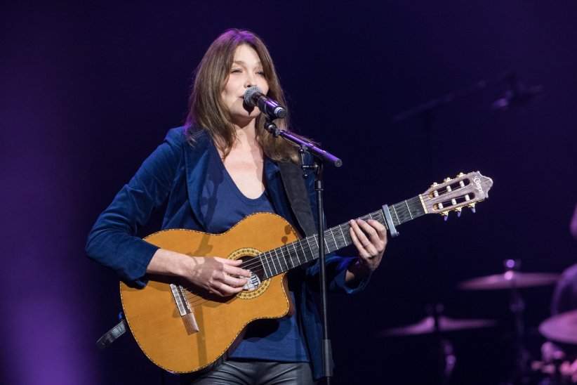 Carla Bruni : une reconversion plus que réussie Carla Bruni : une reconversion plus que réussie