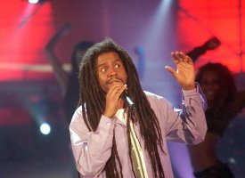 Décès de Tonton David : les stars lui rendent hommage