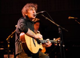 Alain Souchon s'essaie au reggae avec un titre inédit