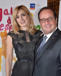 Julie Gayet et François Hollande se sont mariés en toute intimité !