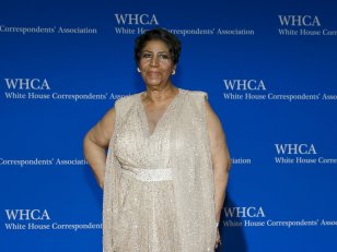 Aretha Franklin : ses tenues de scène aux enchères