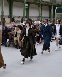 Zoom sur le premier défilé Chanel sans Karl Lagerfeld
