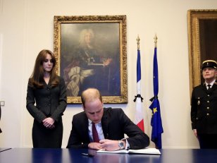 Kate Middleton et le prince William font part de leurs condoléances à la France