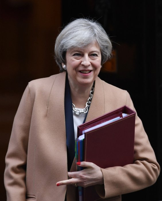Theresa May peut lancer le Brexit