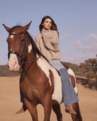 Kendall Jenner et About You lancent une collection mode d'inspiration ranch