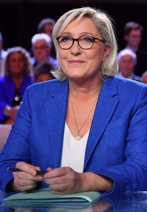 Marine Le Pen perd son immunité parlementaire
