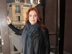 Isabelle Boulay : Éric Dupond-Moretti révèle qu'ils sont pacsés