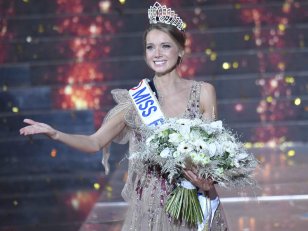 Miss France en dédicace : Sylvie Tellier revient sur la polémique