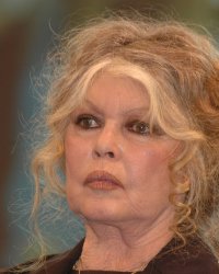 Brigitte Bardot rend hommage à son célèbre ami décédé : "Il me laisse orpheline"