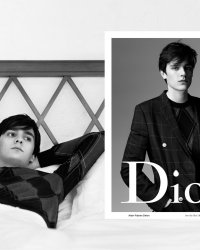 Alain-Fabien Delon, prend la pose pour la maison Dior