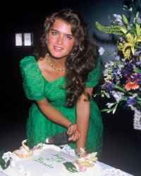 Tendance années 1980 : comment copier le brushing de Brooke Shields ?