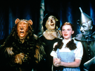 Le Magicien d'Oz : la robe iconique portée par Judy Garland a été retrouvée