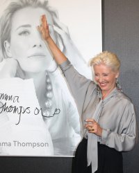 Emma Thompson fustige Hollywood : "Passé 50 ans, vous êtes invisible"