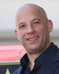 Vin Diesel annonce un préquel de Riddick et une suite à Baby-sittor