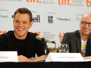 Steven Soderbergh sort de sa retraite pour diriger Matt Damon et Channing Tatum?