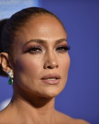 Backwards In Heels : la nouvelle série produite par Jennifer Lopez se dévoile