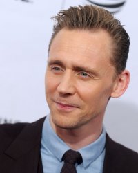 Tom Hiddleston, futur James Bond ? L'acteur dément